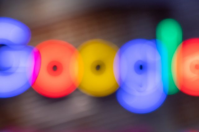 blurry-Google-logo A blurry Google logo